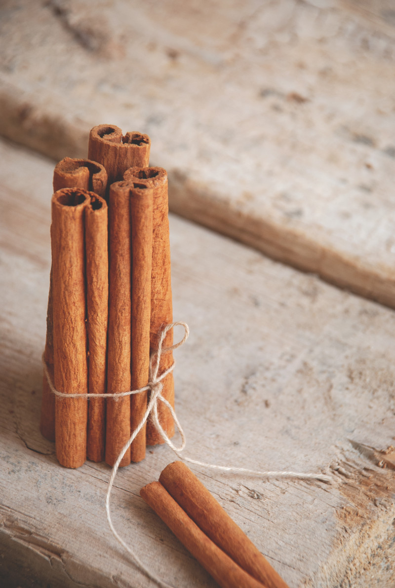 WHOLE CASSIA