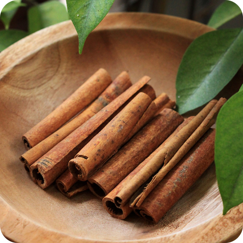 CASSIA CIGARETTE / VERA